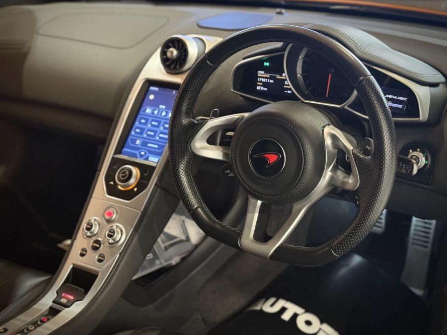 MP4 12C COUPE - Image 8